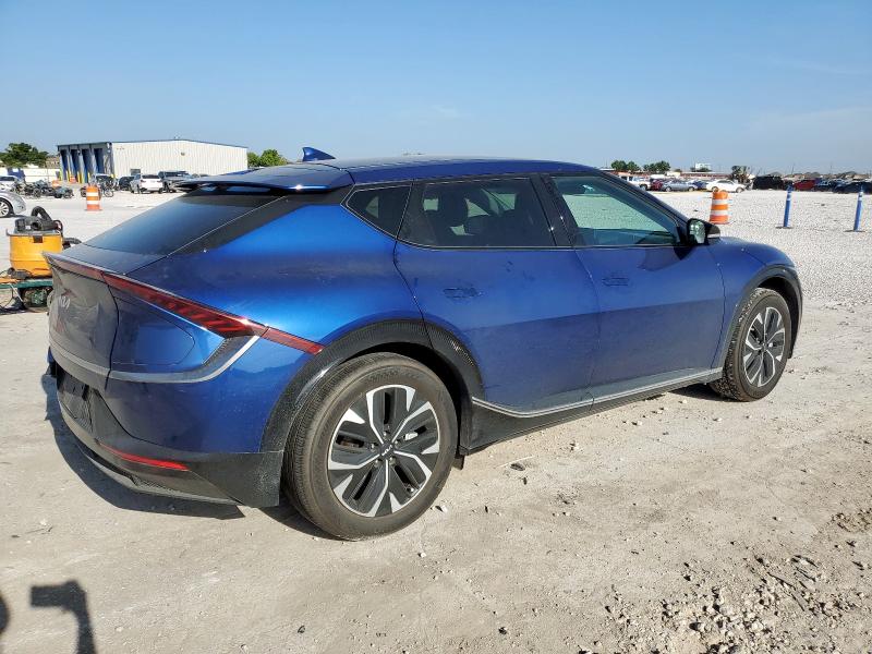 Photo 3 from auction – 2022 KIA EV6 LIGHT with VIN KNDC34LA9N5056903