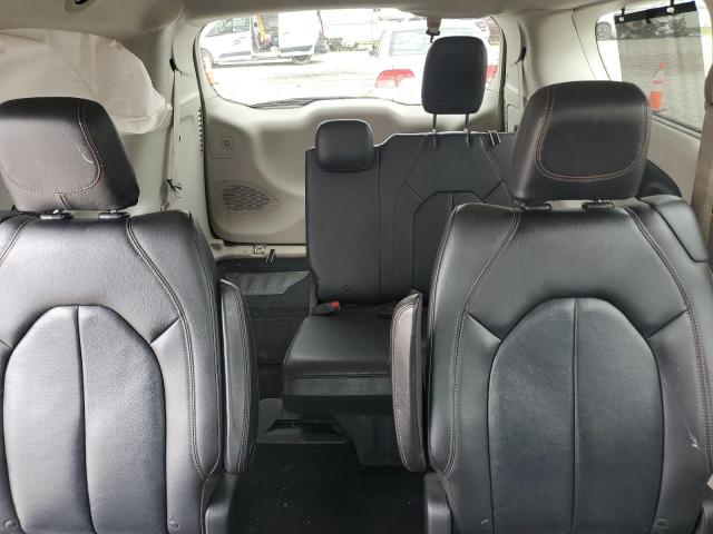 Photo 10 from auction – 2018 CHRYSLER PACIFICA T with VIN 2C4RC1EG1JR258030