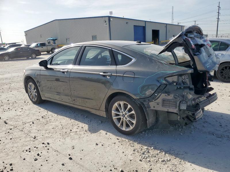 Photo 2 from auction – 2019 FORD FUSION TITANIUM with VIN 3FA6P0SU6KR145073