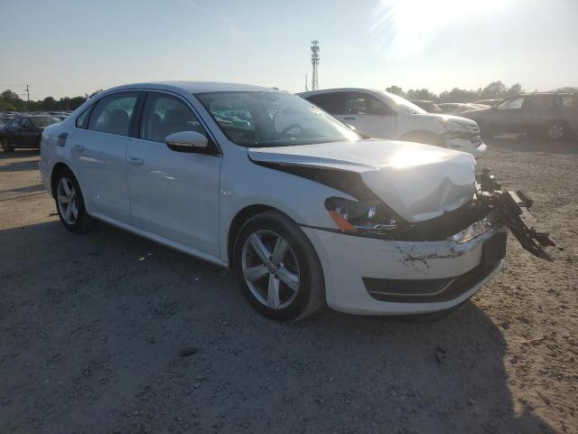 Photo 4 from auction – 2012 VOLKSWAGEN PASSAT SE with VIN 1VWBP7A38CC107402