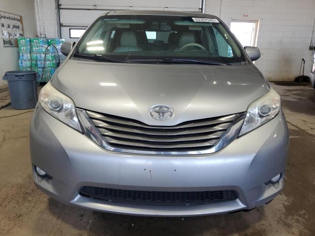 Photo 5 from auction – 2011 TOYOTA SIENNA XLE with VIN 5TDDK3DC8BS006775