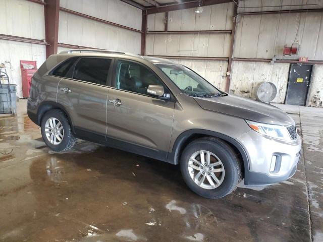 Photo 4 from auction – 2015 KIA SORENTO LX with VIN 5XYKT3A65FG645363