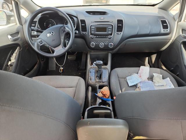 Photo 8 from auction – 2017 KIA FORTE LX with VIN 3KPFK4A74HE135122