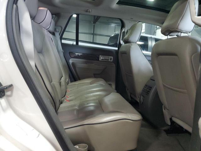 Photo 11 from auction – 2008 LINCOLN MKX with VIN 2LMDU88C28BJ04373