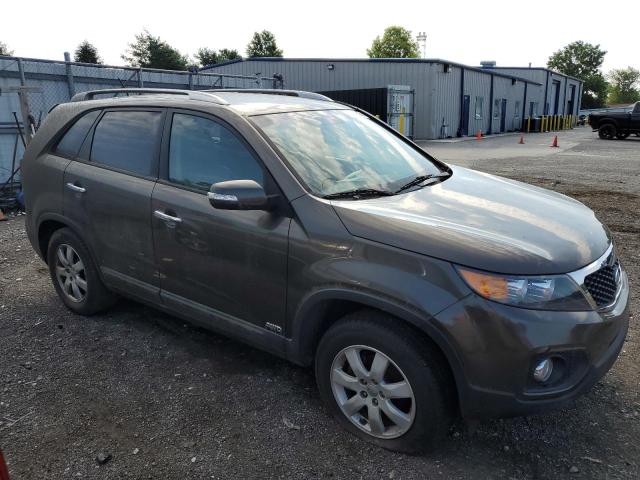 Photo 4 from auction – 2013 KIA SORENTO EX with VIN 5XYKUDA64DG401686