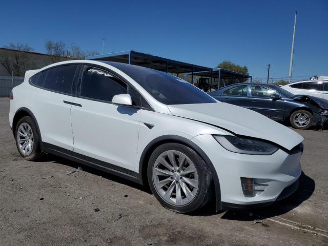 Photo 4 from auction – 2018 TESLA MODEL X with VIN 5YJXCAE24JF114950