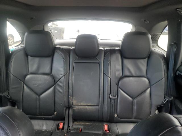 Photo 10 from auction – 2012 PORSCHE CAYENNE S with VIN WP1AB2A23CLA47759
