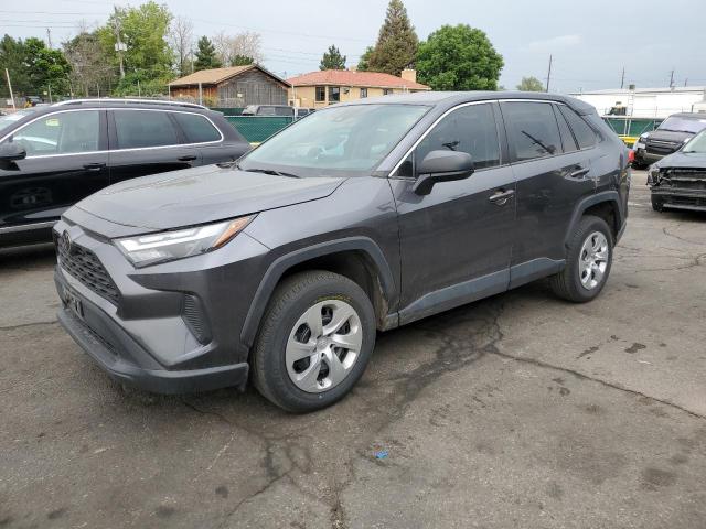 TOYOTA RAV4 LE 2023 مع رقم تعريف المركبة 2T3F1RFV3PC360983 - صورة من المزاد