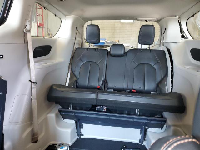 Photo 10 from auction – 2020 CHRYSLER PACIFICA TOURING L with VIN 2C4RC1BG8LR271753