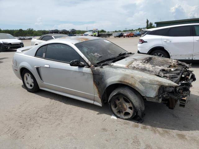 Photo 4 from auction – 2000 FORD MUSTANG with VIN 1FAFP4046YF129570