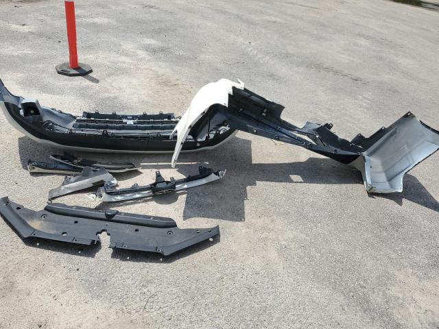 Photo 13 from auction – 2018 TOYOTA 4RUNNER SR with VIN JTEBU5JR3J5521057