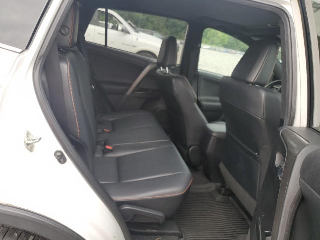 Photo 11 from auction – 2016 TOYOTA RAV4 SE with VIN 2T3JFREV0GW452144