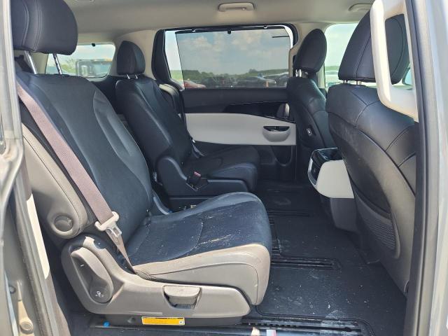 Foto 11 de la subasta – 2022 KIA CARNIVAL E con VIN KNDNC5H35N6100835