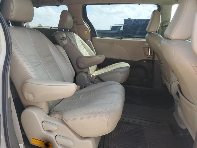 Photo 10 from auction – 2011 TOYOTA SIENNA XLE with VIN 5TDYK3DC2BS090819
