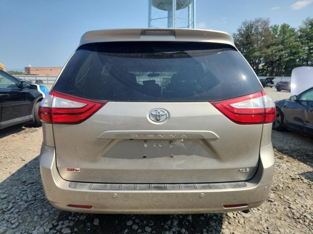 Photo 6 from auction – 2017 TOYOTA SIENNA XLE with VIN 5TDYZ3DC5HS791035