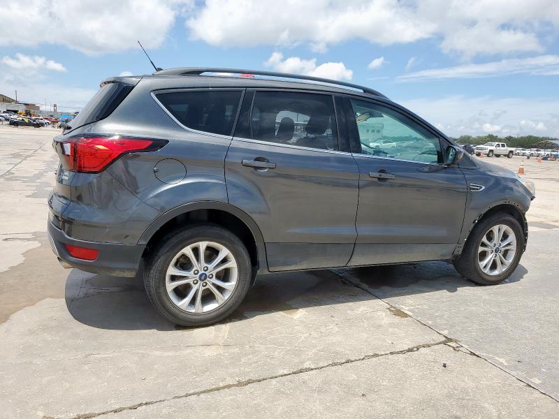 Photo 3 from auction – 2019 FORD ESCAPE SEL with VIN 1FMCU0HD9KUB77985