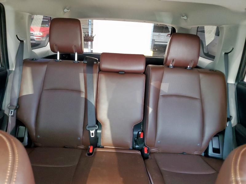 Photo 10 from auction – 2018 TOYOTA 4RUNNER SR with VIN JTEBU5JR8J5555365