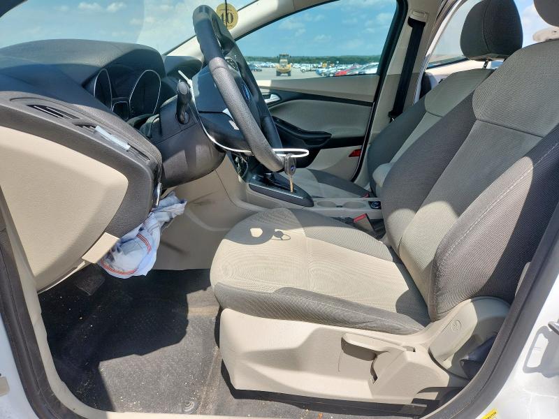 Photo 7 from auction – 2014 FORD FOCUS SE with VIN 1FADP3K29EL123188