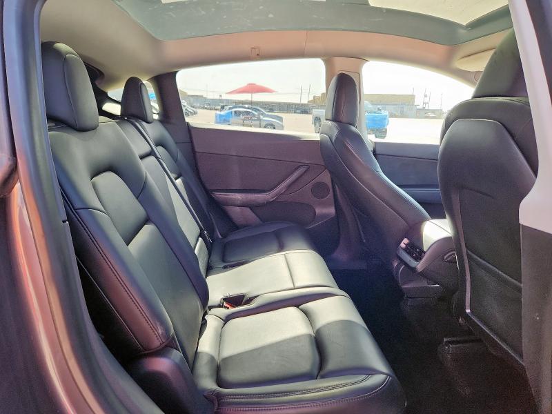 Photo 11 from auction – 2021 TESLA MODEL Y with VIN 5YJYGAEE5MF136656