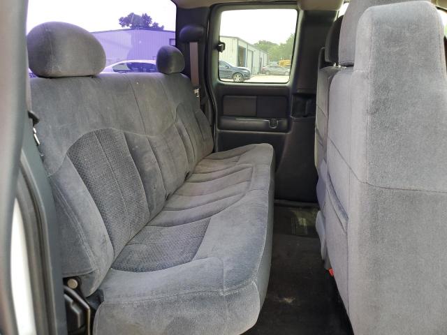 Photo 10 from auction – 2002 CHEVROLET SILVERADO with VIN 2GCEK19V421168459