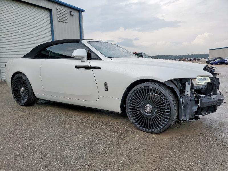 Photo 4 from auction – 2017 ROLLS-ROYCE DAWN with VIN SCA666D52HU102915