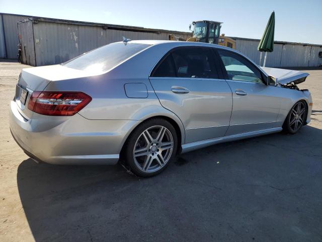 Photo 3 from auction – 2010 MERCEDES-BENZ E 550 with VIN WDDHF7CB3AA216031