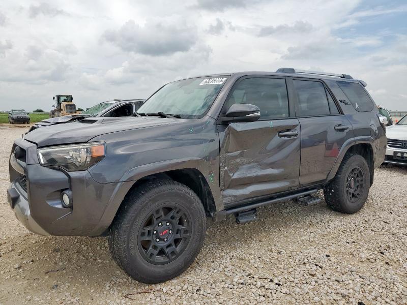 TOYOTA 4RUNNER SR 2018 with VIN JTEBU5JR9J5589640 - Photo from auction