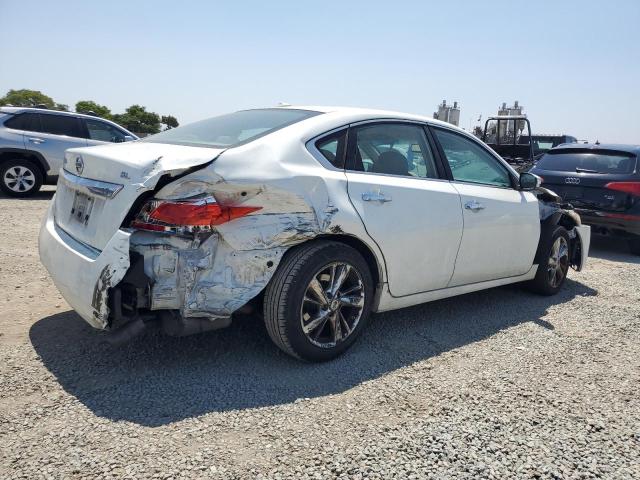 Photo 3 from auction – 2015 NISSAN ALTIMA 2.5 with VIN 1N4AL3AP1FN371372