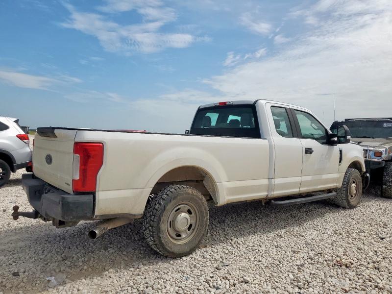 Photo 3 from auction – 2017 FORD F250 SUPER with VIN 1FT7X2A62HEC16326