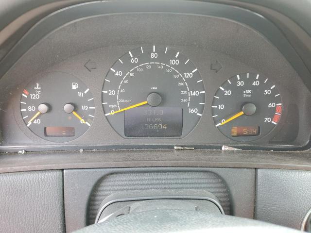 Photo 9 from auction – 2001 MERCEDES-BENZ E 320 with VIN WDBJF65J01B235011