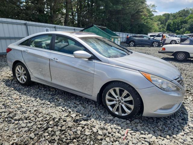 Photo 4 from auction – 2012 HYUNDAI SONATA SE with VIN 5NPEC4AB5CH427590