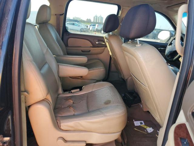 Photo 11 from auction – 2011 CHEVROLET SUBURBAN C with VIN 1GNSCKE05BR320599
