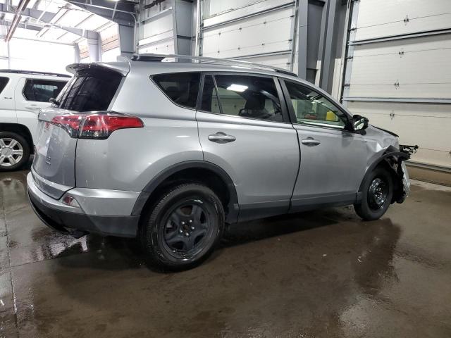 Photo 3 from auction – 2018 TOYOTA RAV4 LE with VIN JTMBFREV0JD253927
