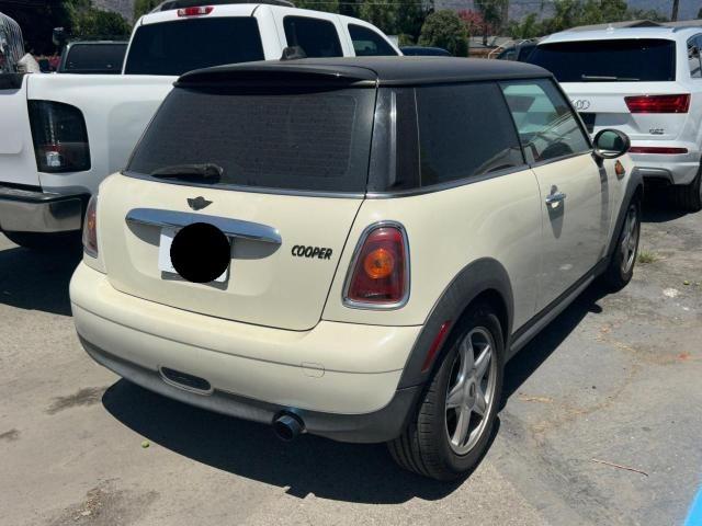 Photo 4 from auction – 2007 MINI COOPER with VIN WMWMF33517TT51059