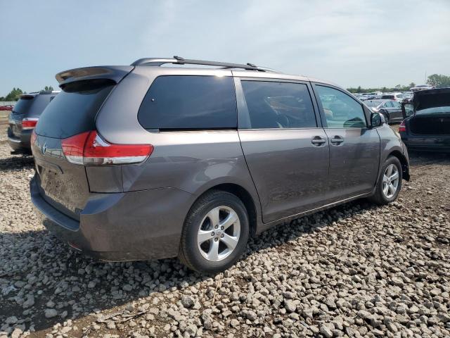 Photo 3 from auction – 2013 TOYOTA SIENNA LE with VIN 5TDKK3DC0DS307521