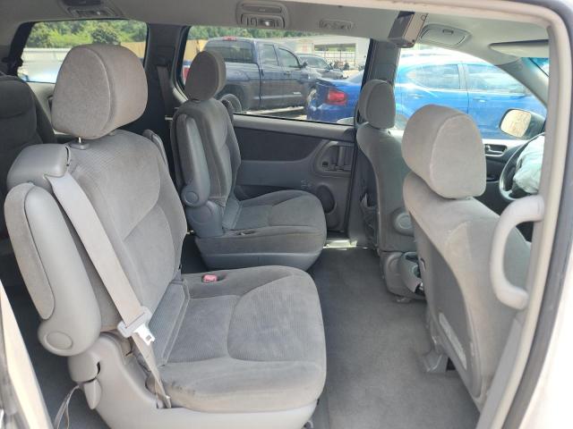 Photo 11 from auction – 2004 TOYOTA SIENNA CE with VIN 5TDZA23C74S174995