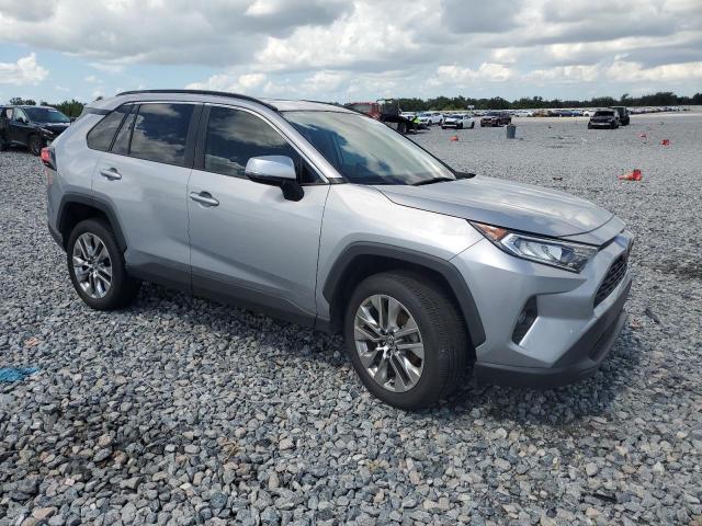 Photo 4 from auction – 2021 TOYOTA RAV4 XLE P with VIN JTMC1RFVXMD066152
