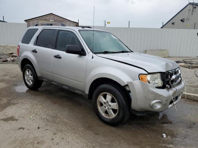 Photo 4 from auction – 2009 FORD ESCAPE XLT with VIN 1FMCU037X9KB21870