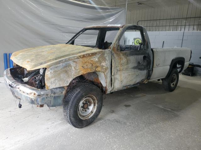 CHEVROLET SILVERADO 2004 with VIN 1GCHK24U14E157647 - Photo from auction