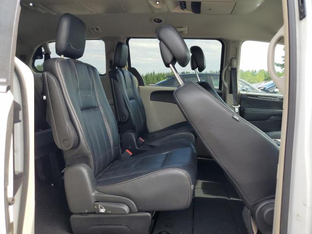 Photo 11 from auction – 2014 CHRYSLER TOWN & COU with VIN 2C4RC1BG8ER158503