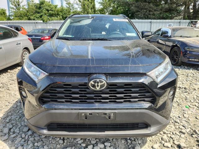 Photo 5 from auction – 2019 TOYOTA RAV4 XLE with VIN JTMP1RFVXKD017922
