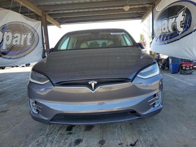 Zdjęcie 5 z aukcji – 2019 TESLA MODEL X z VIN 5YJXCBE29KF150804