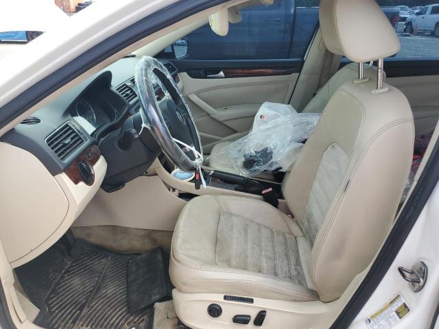 Photo 7 from auction – 2013 VOLKSWAGEN PASSAT SEL with VIN 1VWCH7A37DC082544