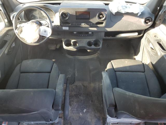 Photo 8 from auction – 2019 MERCEDES-BENZ SPRINTER 2 with VIN WD4PF1CD4KT010510