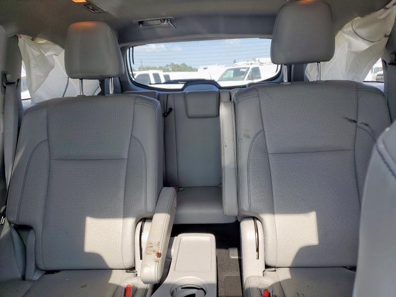 صورة رقم 10 من المزاد - 2017 TOYOTA HIGHLANDER مع VIN 5TDYZRFH0HS232150