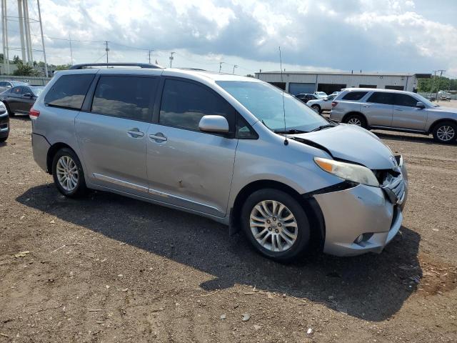 Photo 4 from auction – 2013 TOYOTA SIENNA XLE with VIN 5TDYK3DC1DS325035