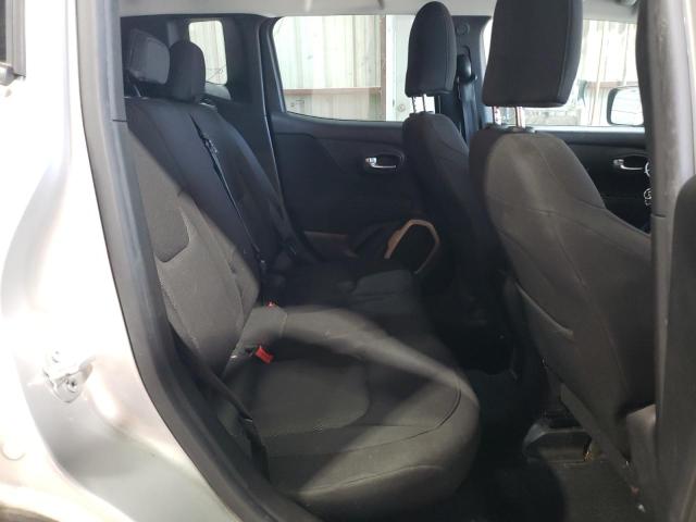 Photo 11 from auction – 2016 JEEP RENEGADE L with VIN ZACCJBBT0GPD02826