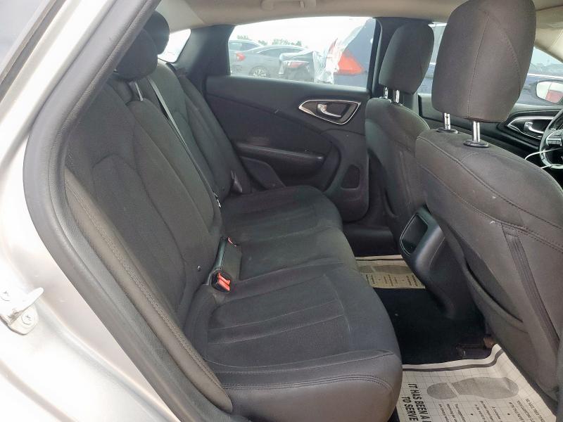 Photo 10 from auction – 2016 CHRYSLER 200 LIMITE with VIN 1C3CCCAB8GN160389