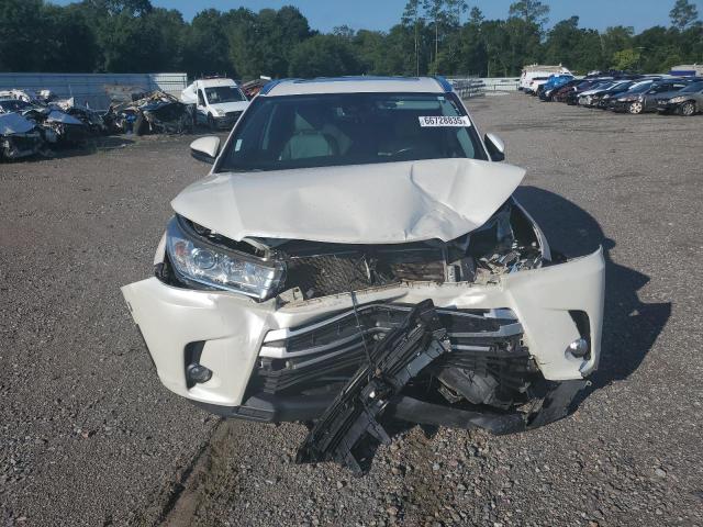 Photo 5 from auction – 2019 TOYOTA HIGHLANDER with VIN 5TDKZRFH6KS552831