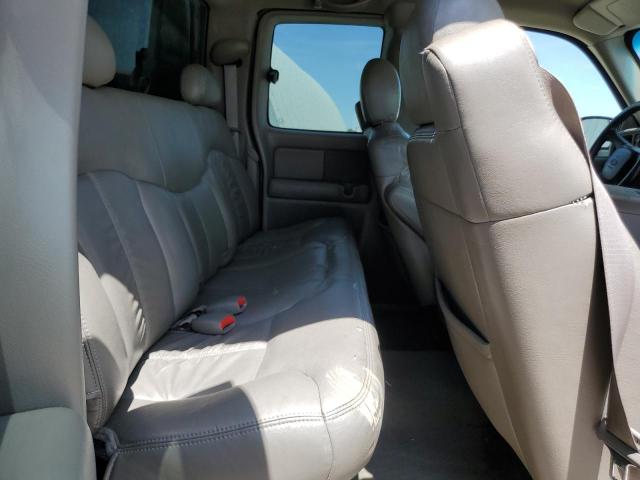 Photo 10 from auction – 2001 CHEVROLET SILVERADO K1500 with VIN 1GCEK19TX1E165156